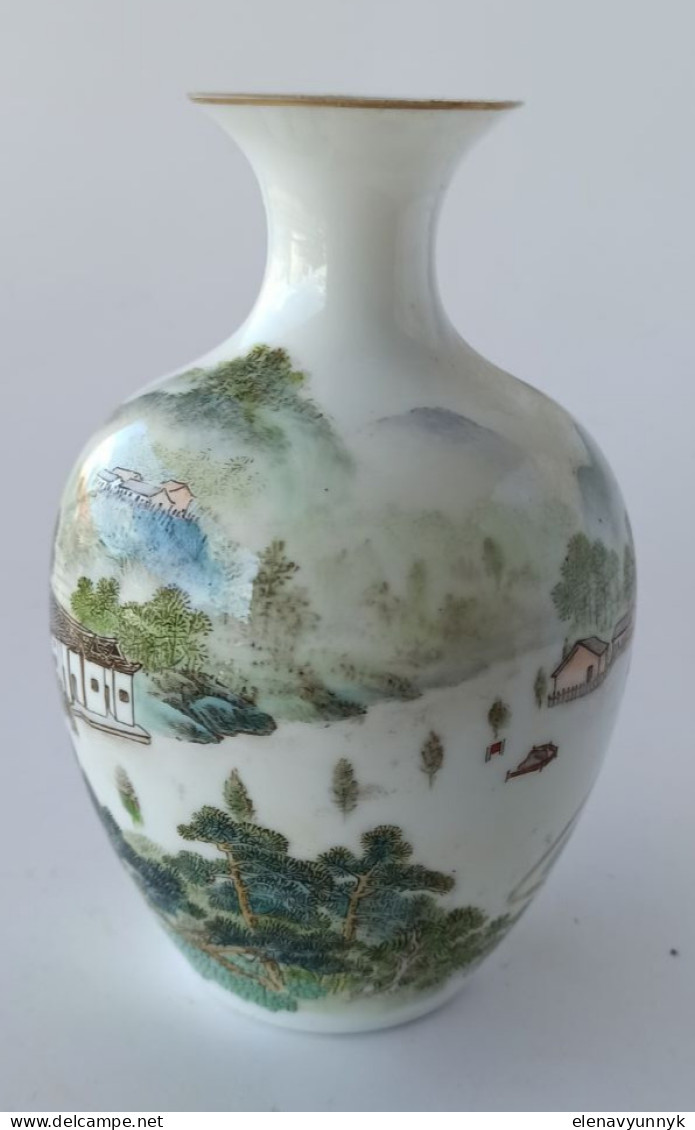 Chinese porcelain vase